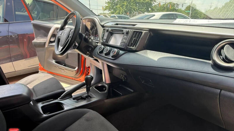 2016 Toyota RAV4 LE