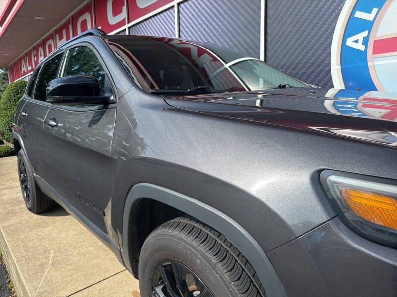 2023 Jeep Cherokee Altitude Lux