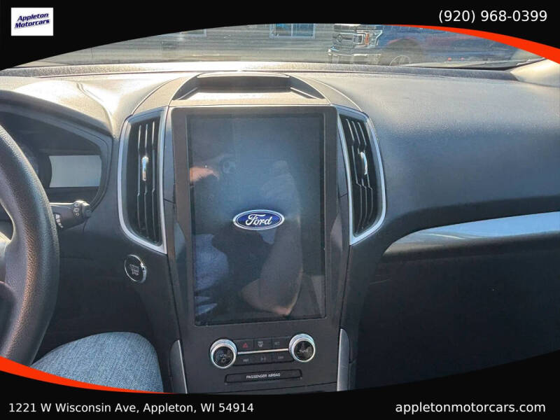 2022 Ford Edge SE