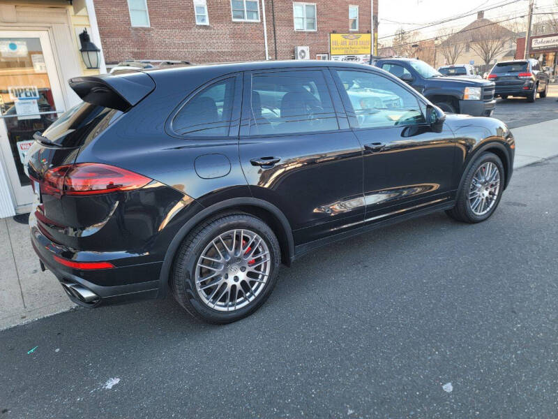 2015 Porsche Cayenne Turbo