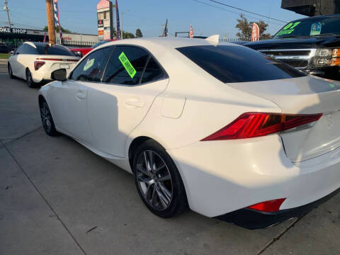 2019 Lexus IS 300