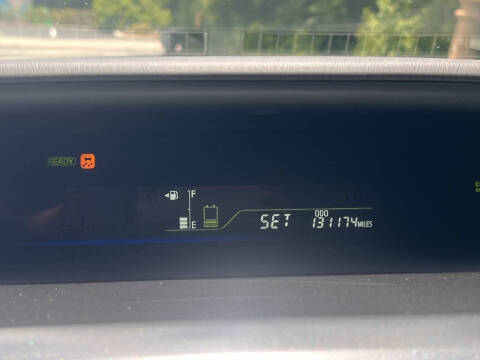 2012 Toyota Prius v Three