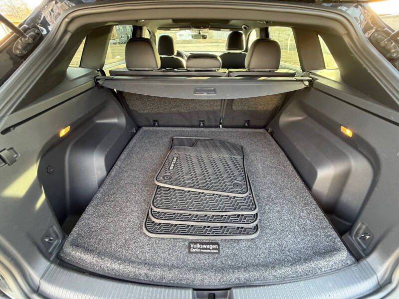 2022 Volkswagen Atlas Cross Sport V6 SE