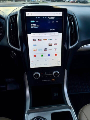 2022 Ford Edge SEL
