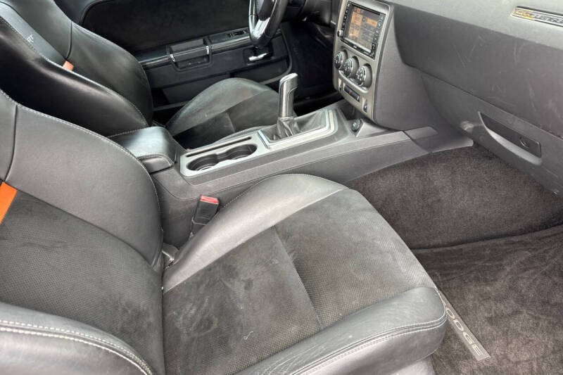 2011 Dodge Challenger SRT8 392