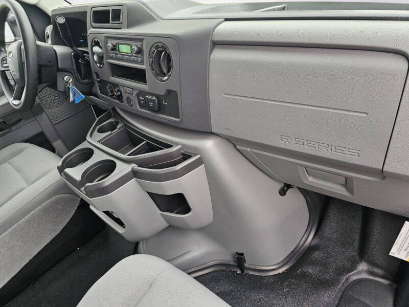 2025 Ford E-Series