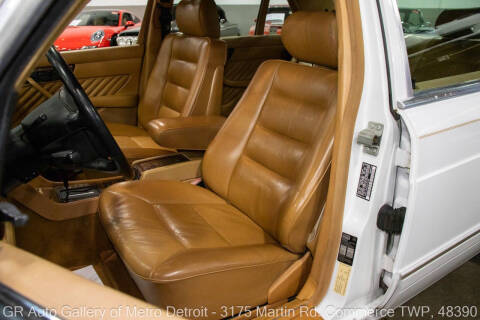 1991 Mercedes-Benz 560-Class 560 SEL