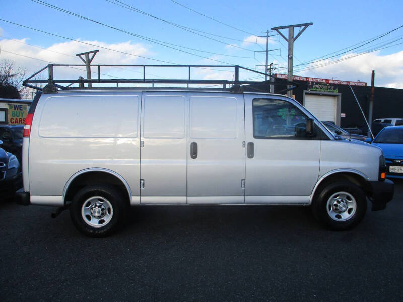 2018 Chevrolet Express 2500