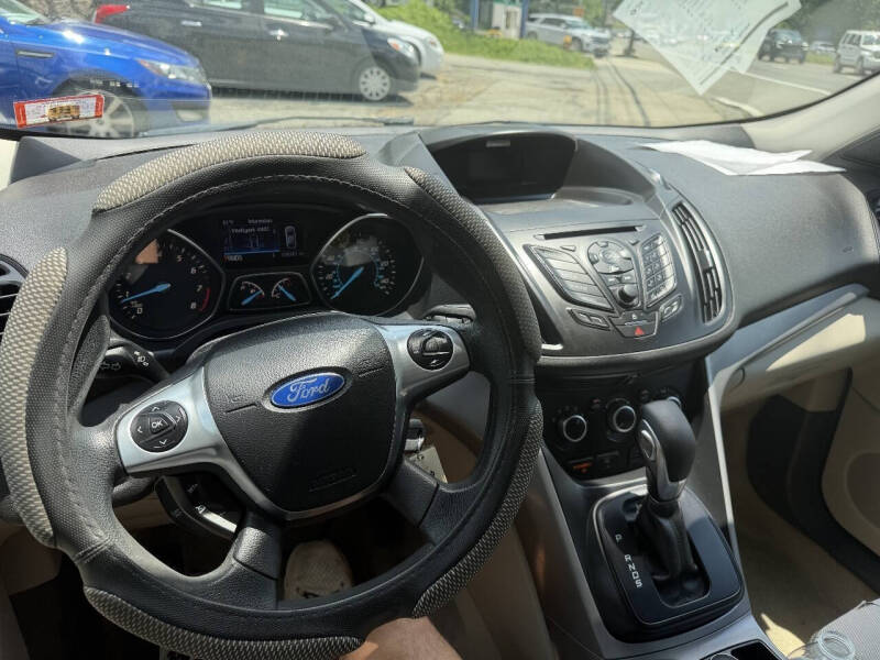 2016 Ford Escape SE