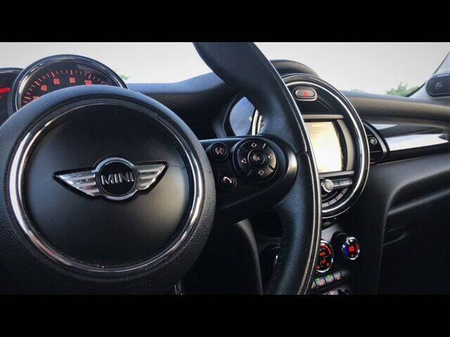 2015 MINI Hardtop 4 Door Cooper