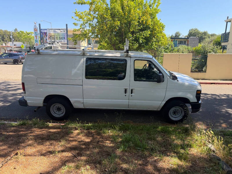 2012 Ford E-Series E-150