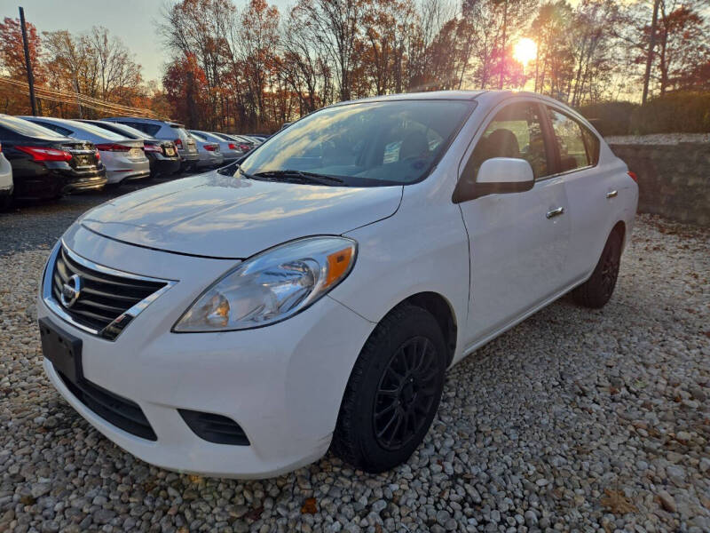 2012 Nissan Versa 1.6 SV