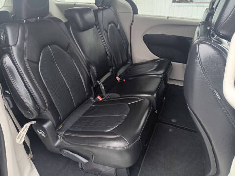 2018 Chrysler Pacifica Touring L