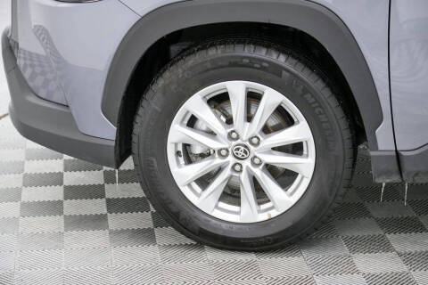 2025 Toyota Corolla Cross LE