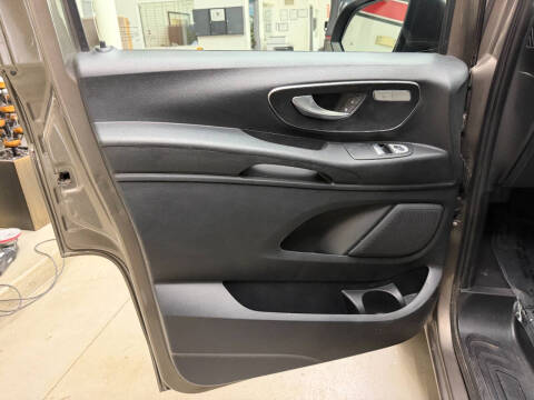 2016 Mercedes-Benz Metris Passenger