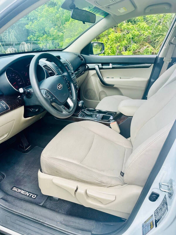 2015 Kia Sorento LX