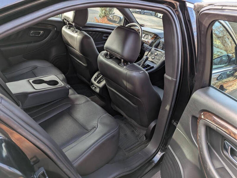 2015 Ford Taurus Limited