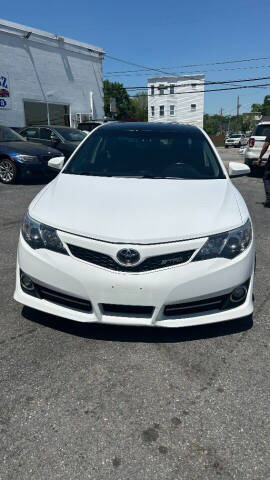 2014 Toyota Camry for sale at Hernandez Auto Sales in Pawtucket RI