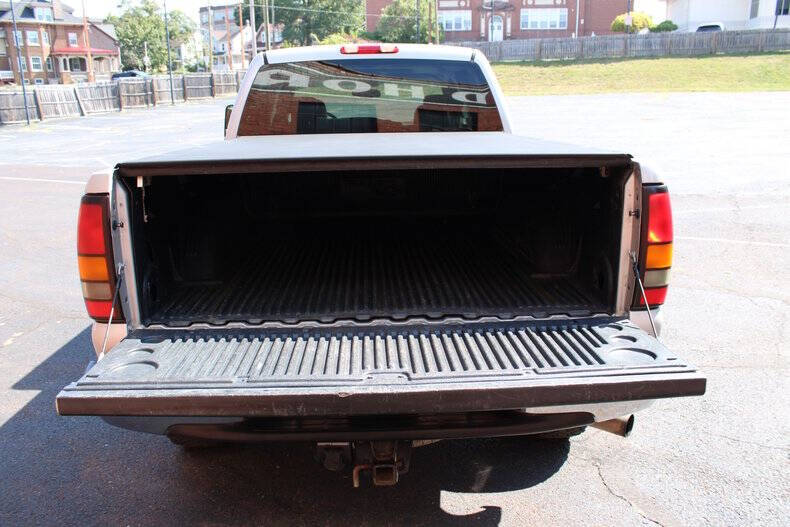 2006 GMC Sierra 2500HD