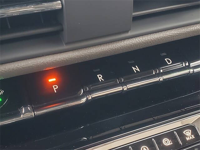 2023 Lincoln Corsair Standard