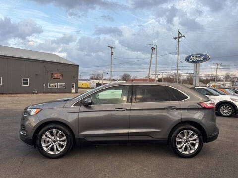 2024 Ford Edge Titanium