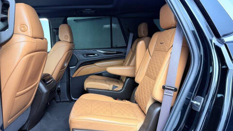 2022 Cadillac Escalade Premium Luxury