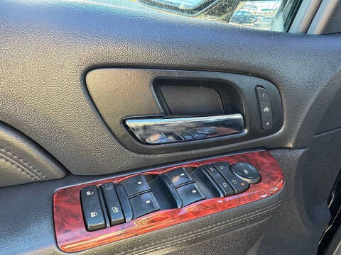 2010 Cadillac Escalade Luxury