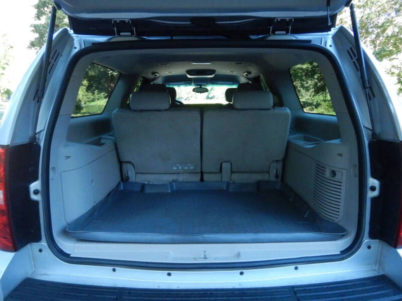 2012 Chevrolet Suburban LT