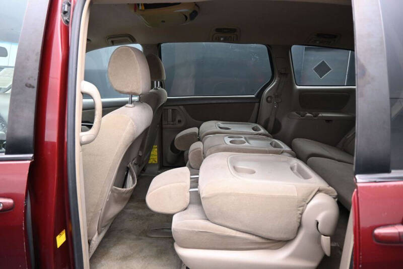 2005 Toyota Sienna