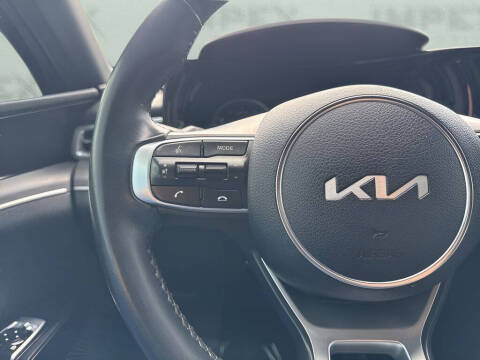 2022 Kia K5
