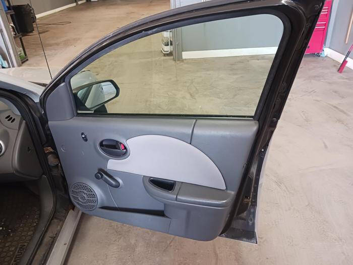 2007 Saturn Ion 2