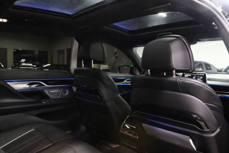 2022 BMW 7 Series ALPINA B7 xDrive