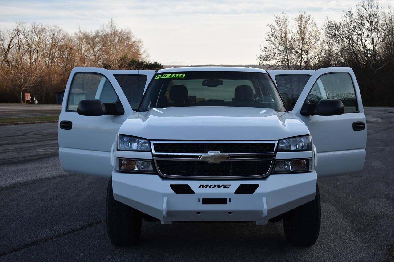 2005 Chevrolet Silverado 2500HD for sale at MYERS AUTO GROUP LLC in Bloomington, IN