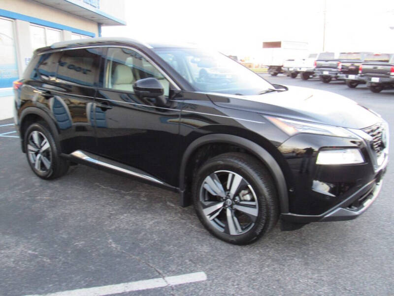 2023 Nissan Rogue SL