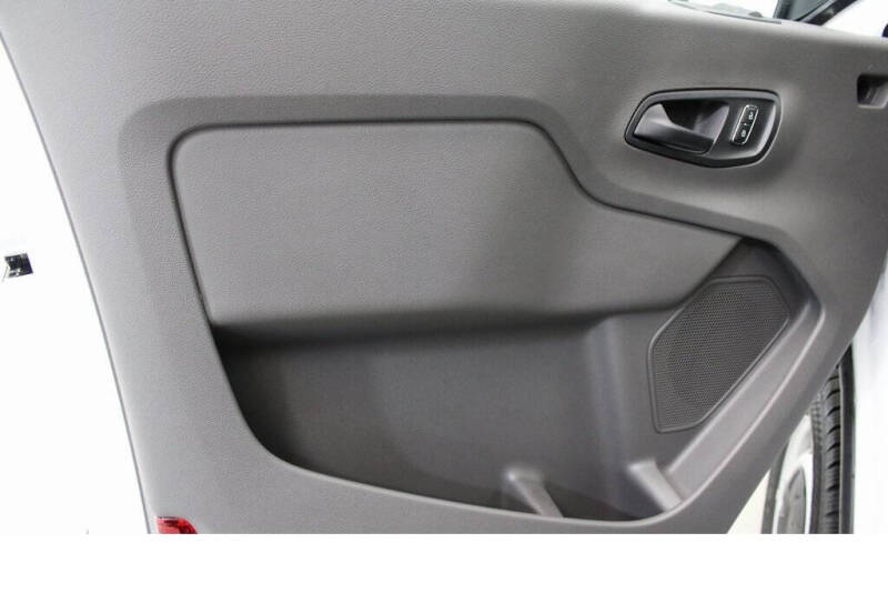 2025 Ford Transit 250