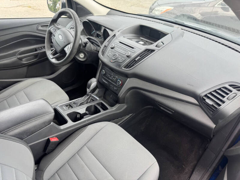 2017 Ford Escape S
