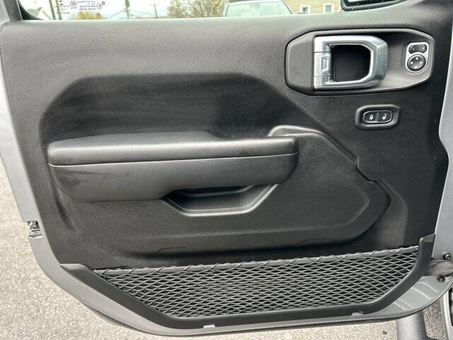 2021 Jeep Gladiator Willys