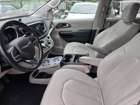 2018 Chrysler Pacifica Touring L