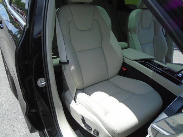 2023 Volvo XC60 B5 Core