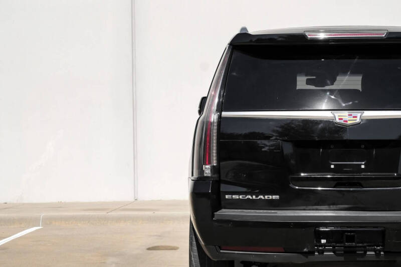 2016 Cadillac Escalade ESV Luxury Collection