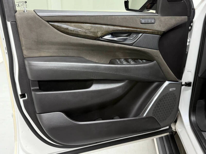 2019 Cadillac Escalade Platinum