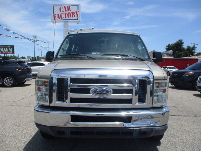 2011 Ford E-Series E-150 XLT