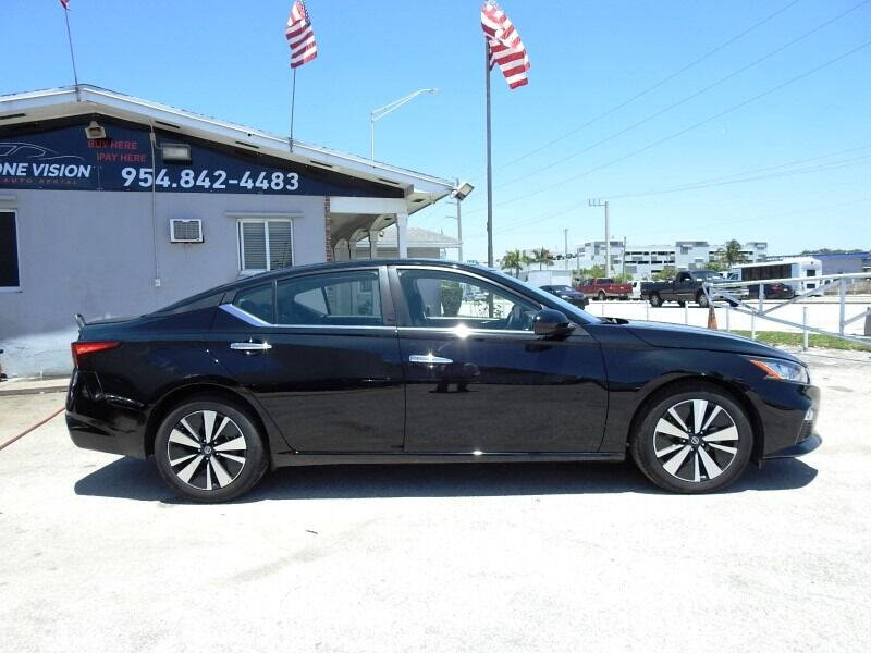 2022 Nissan Altima Sedan - $21,900