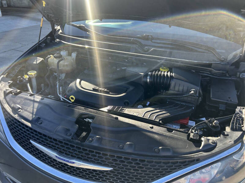 2020 Chrysler Pacifica Touring L