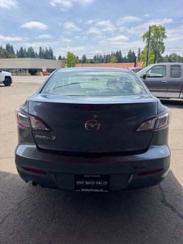 2013 Mazda MAZDA3 i SV