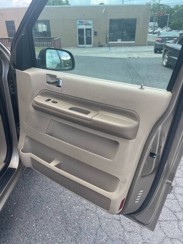 2004 Mercury Monterey Convenience