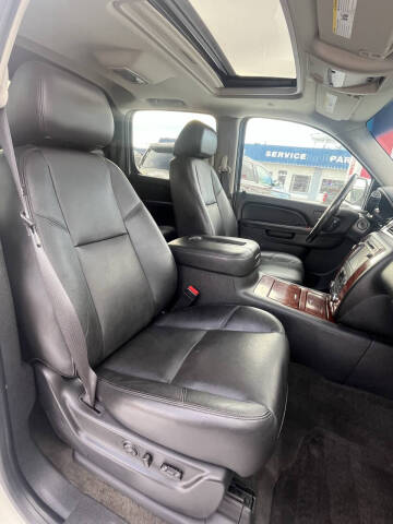 2013 Chevrolet Avalanche LTZ Black Diamond