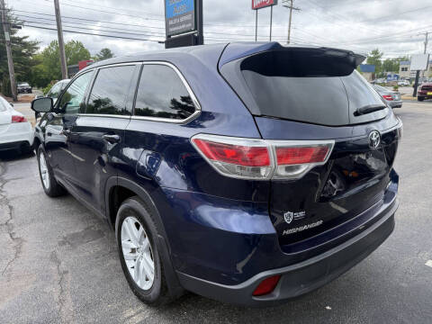2015 Toyota Highlander LE