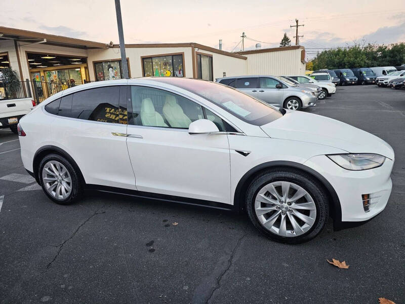 2018 Tesla Model X 75D
