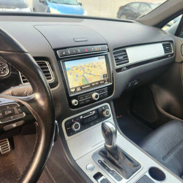 2017 Volkswagen Touareg V6 Wolfsburg